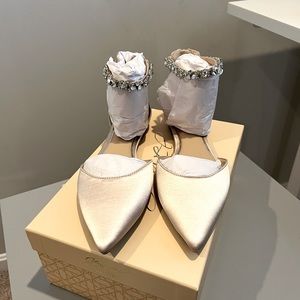 Jewel Badgley Mischka Cassidy Flats